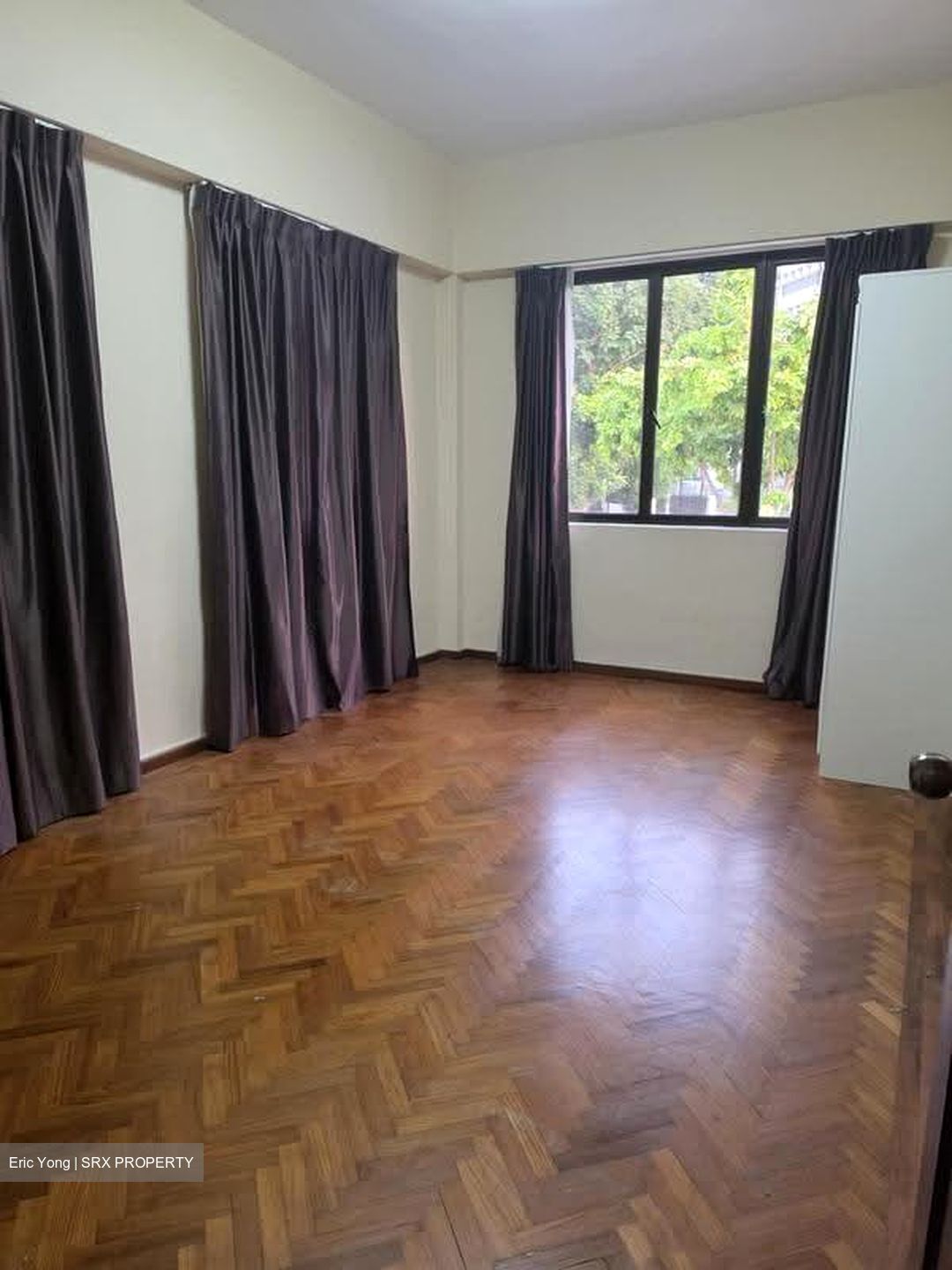 Sennett Estate (D13), Terrace #627120101